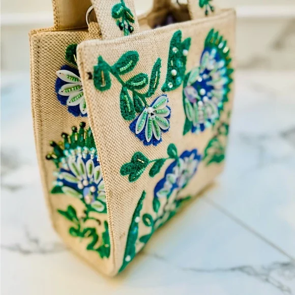 New T.J. Maxx Floral Embroidered Tote - Cream and Green - Picture 4 of 5